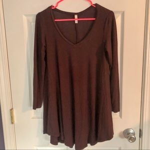Brown stretchy v-neck tunic top size small